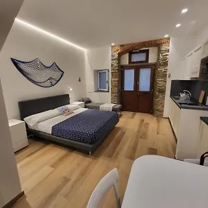 Bianca Luna Apartment Manarola